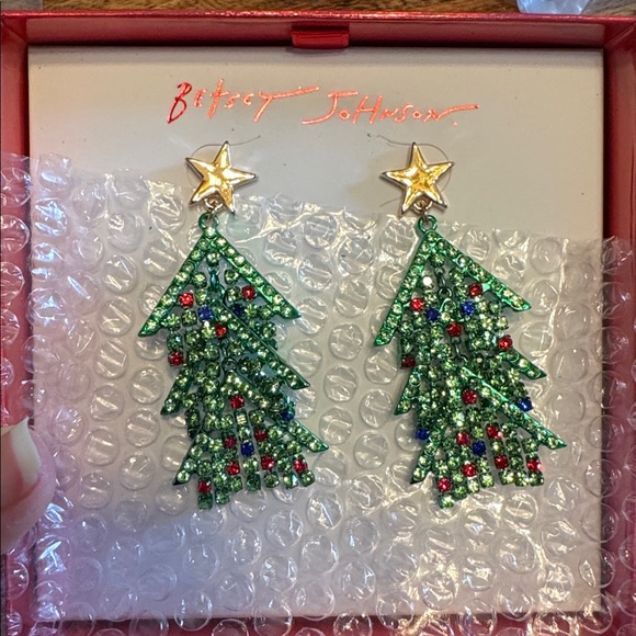 NWT BETSEY JOHNSON Green Crystal Christmas Tree Drop Earrings Festive Holiday - Picture 3 of 5